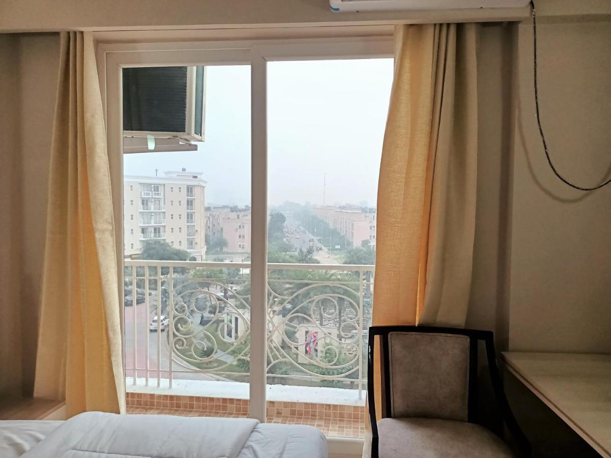 Vrindavan Inn Bagian luar foto