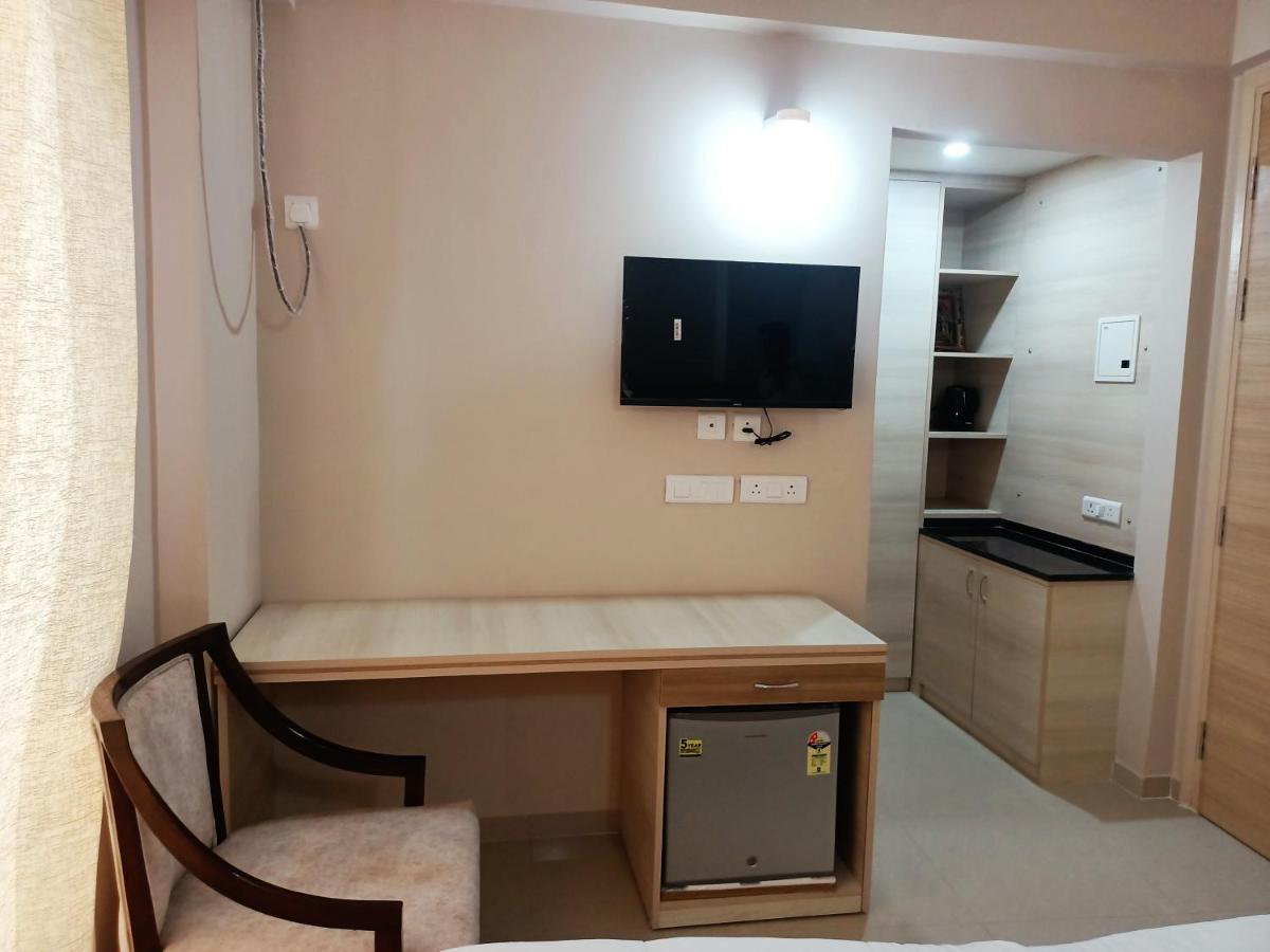 Vrindavan Inn Bagian luar foto